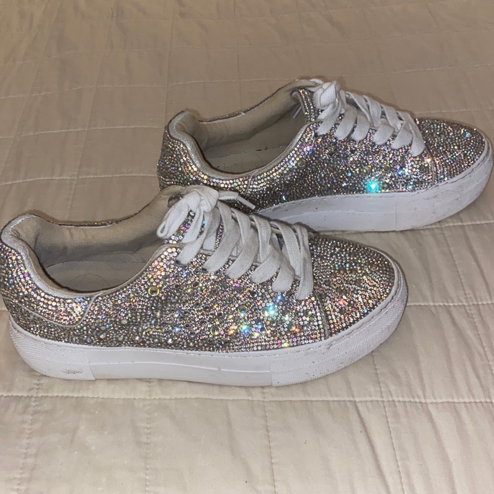 Betsey Johnson Glitter sneakers